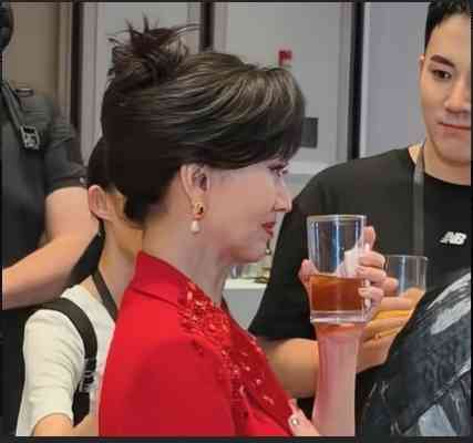 凍齡女神丨70年代TVB凍齡花旦「鄭少秋舊愛」突公開爆喊　傳2大原因令情緒崩潰