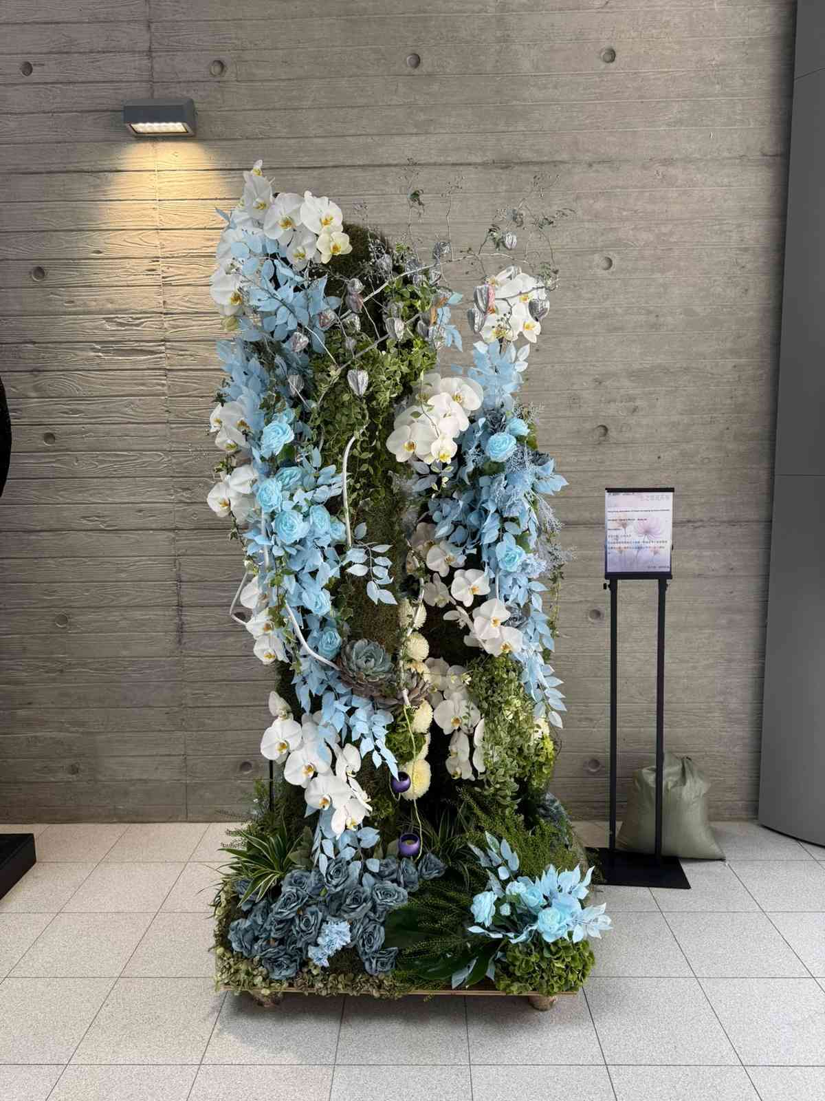 個人化創意花藝,療癒離別之痛 殯葬花選須知 個人化創意花藝,療癒離別之痛 殯葬花選須知