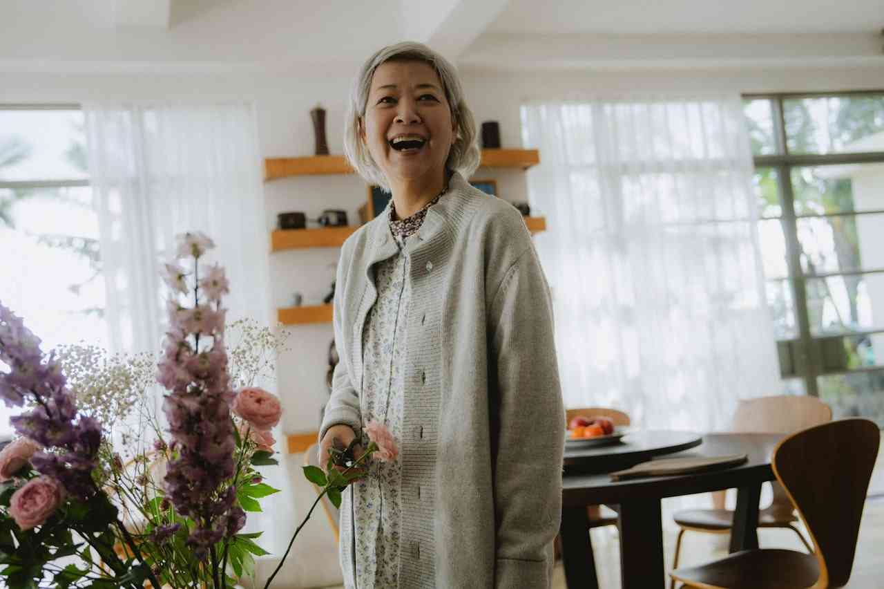 研究揭示講人壞話「傷腦又減壽」!從《金多寶》嫲嫲看善意如何療癒人心 研究揭示講人壞話「傷腦又減壽」!從《金多寶》嫲嫲看善意如何療癒人心