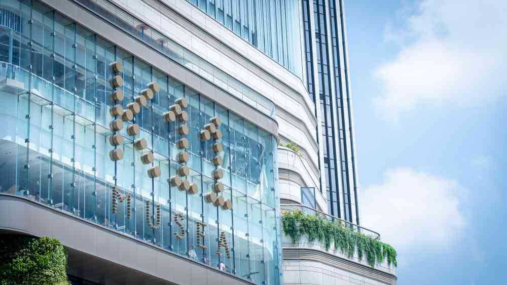 港股 | 午市前瞻 | 恒指短線防守先看27200點  外企接管新世界存不確定性不宜高追