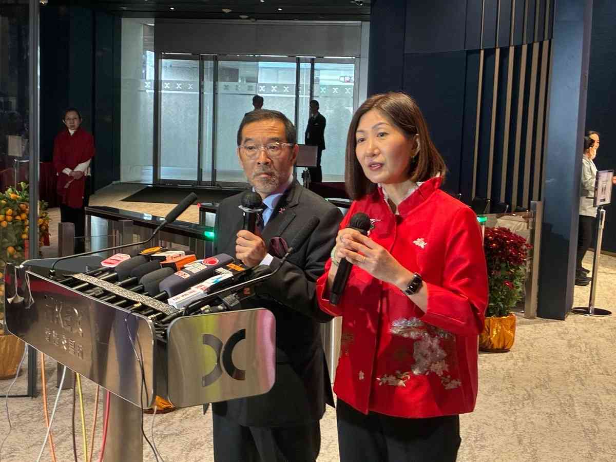 陳茂波:對馬年市況樂觀，港交所唐家成稱488家企業正排隊上市