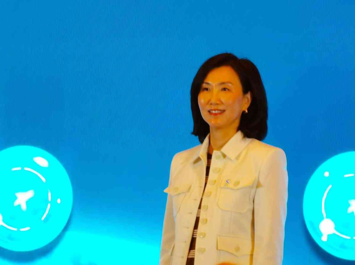 李家超:已協助逾200間內地出海企業來港設立或擴展業務,香港可發揮平台作用支持企業揚帆遠航 李家超:已協助逾200間內地出海企業來港設立或擴展業務,香港可發揮平台作用支持企業揚帆遠航