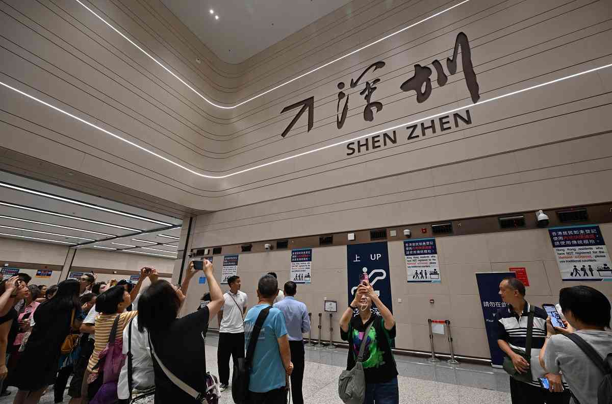 新皇崗口岸據報本月12日早上6時30分啟用,周日將有啟用儀式 新皇崗口岸據報本月12日早上6時30分啟用,周日將有啟用儀式