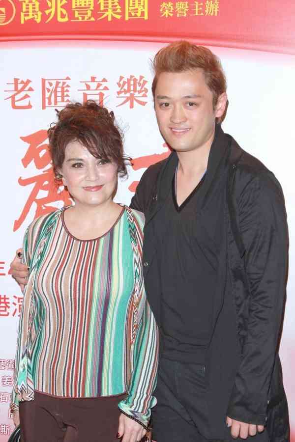 施明肺炎離世享年74歲,曾3次徘徊鬼門關大步檻過,史泰龍訪港期間任保鑣 施明肺炎離世享年74歲,曾3次徘徊鬼門關大步檻過,史泰龍訪港期間任保鑣