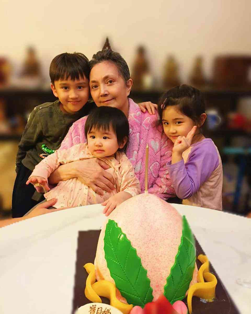 施明肺炎離世享年74歲,曾3次徘徊鬼門關大步檻過,史泰龍訪港期間任保鑣 施明肺炎離世享年74歲,曾3次徘徊鬼門關大步檻過,史泰龍訪港期間任保鑣