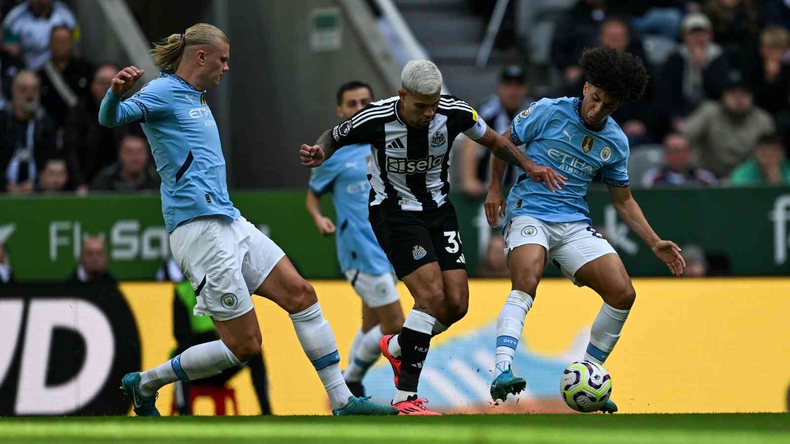 曼城攻強, 紐卡素主場頑抗;熱刺守弱, 阿仙奴高效搶分 曼城攻強, 紐卡素主場頑抗;熱刺守弱, 阿仙奴高效搶分