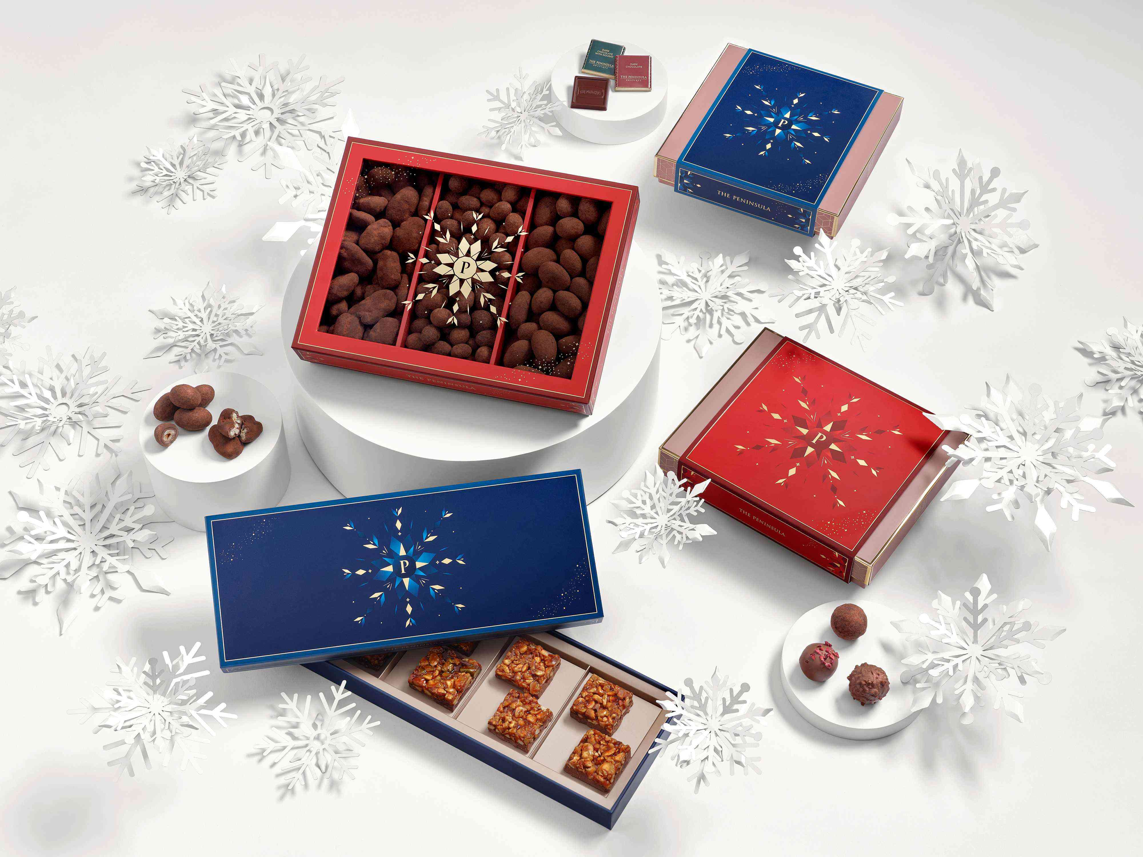 聖誕甜品2025｜半島酒店造型倒數月曆最搶眼！金色魔法雪球、威士忌盡現節日奢華感