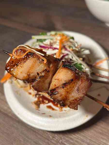 時尚越南食府Bistro Hoi An進駐九龍圓方，必吃會安烤乳豬、越式生牛肉他他、香茅燒雞臘腸飯