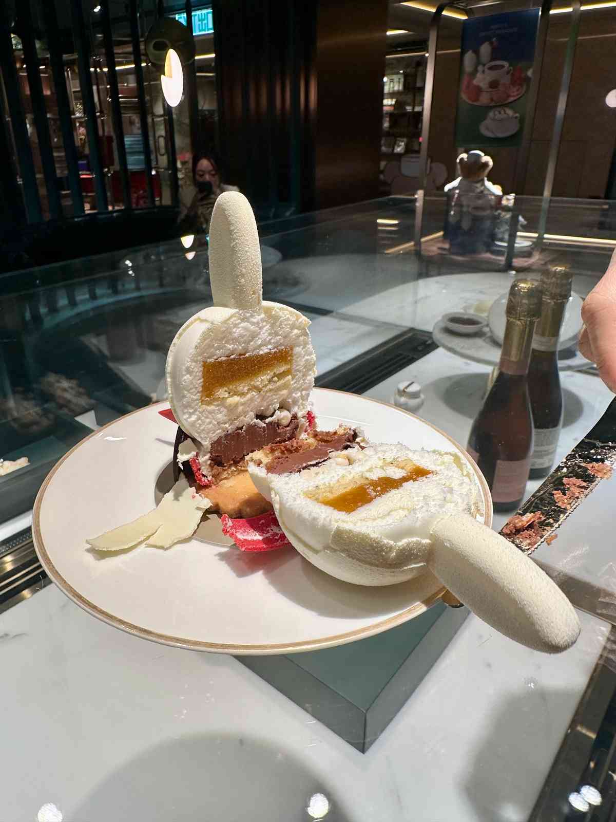 聖誕甜品2025｜半島酒店 x miffy 聖誕甜品：超可愛miffy／boris造型蛋糕、馬卡龍、朱古力火鍋、黑森林芭菲
