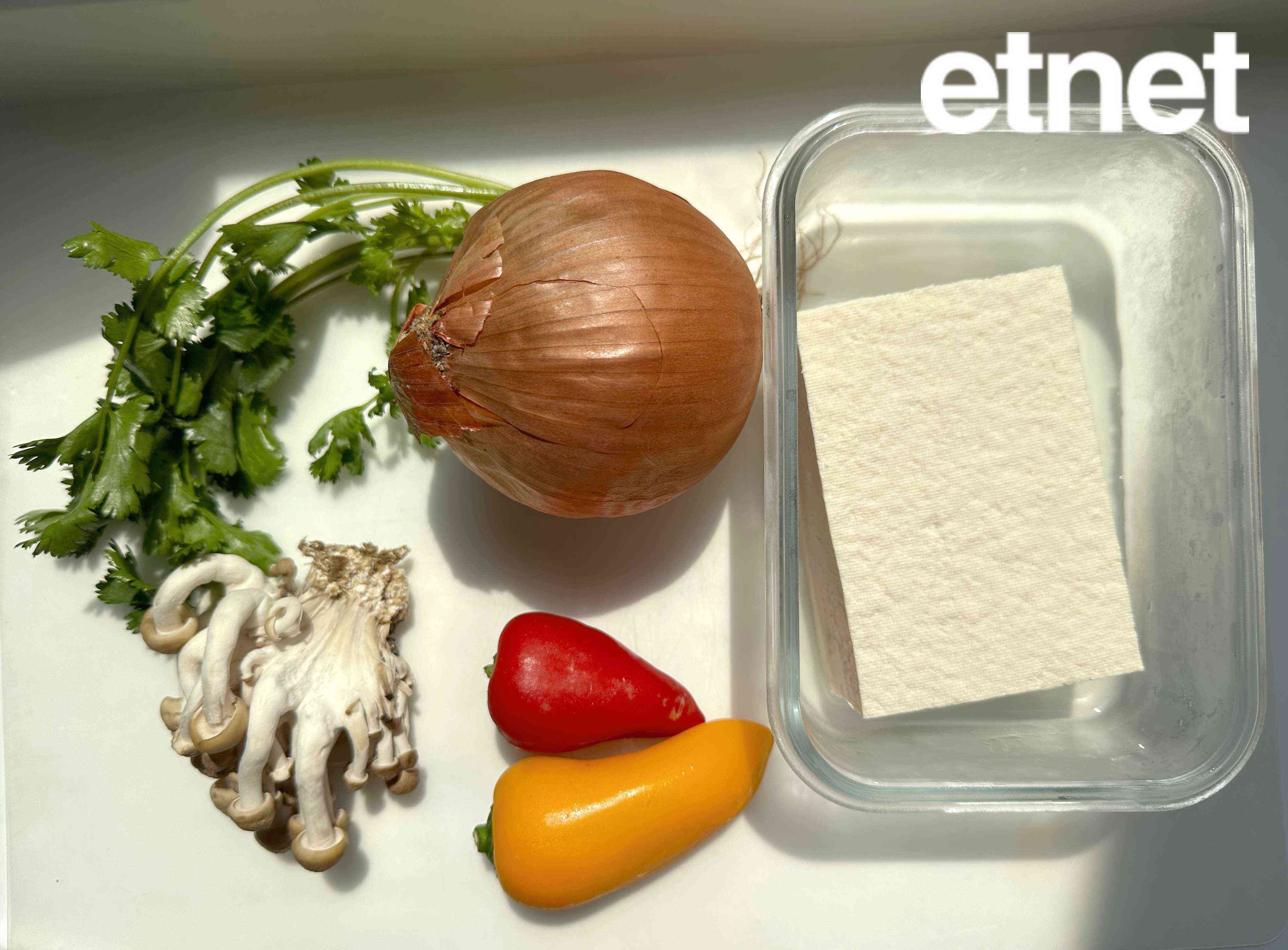 素食譜推薦：香荽甜椒煎豆腐塊  平凡豆腐的不平凡