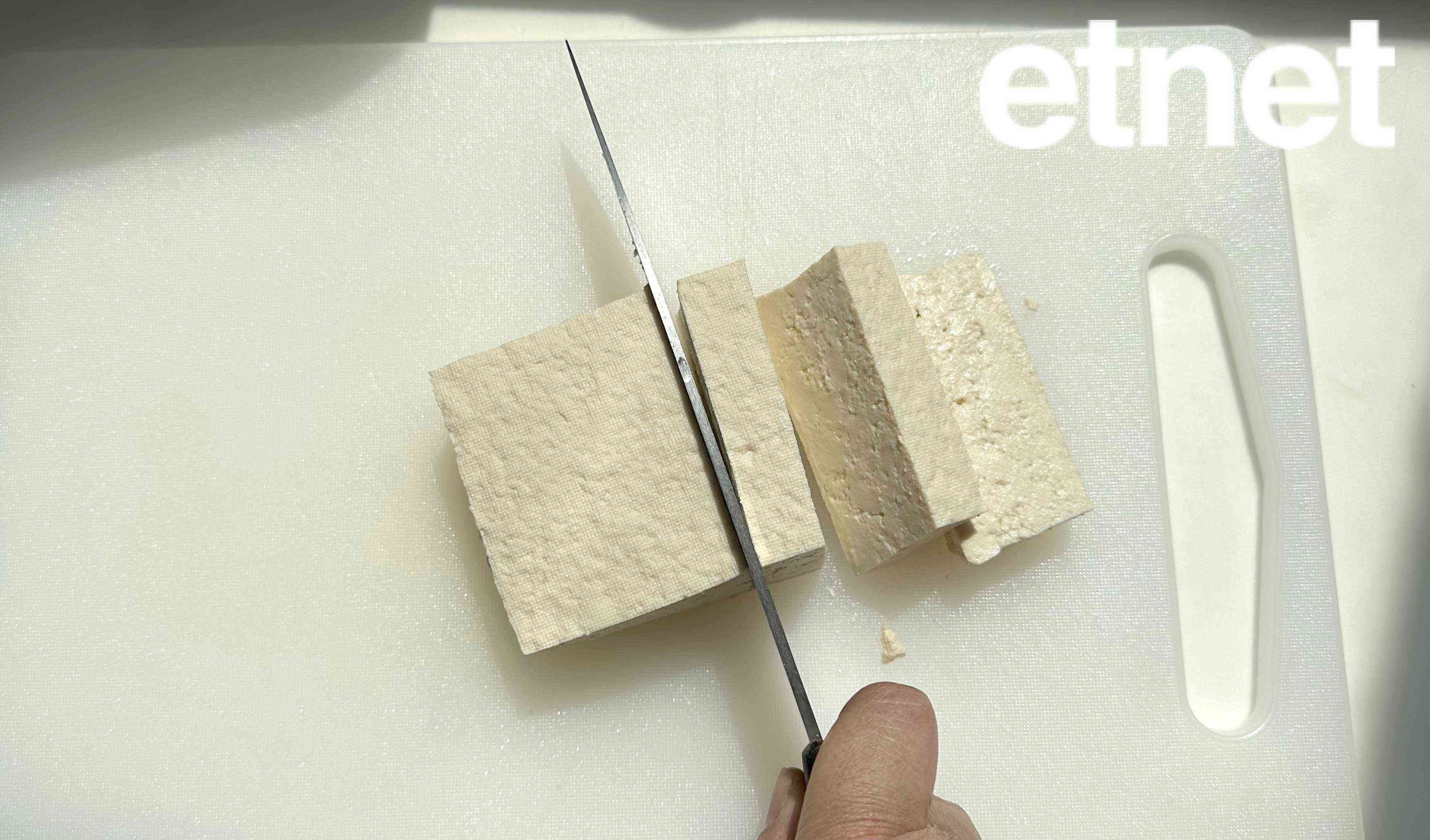 素食譜推薦：香荽甜椒煎豆腐塊  平凡豆腐的不平凡