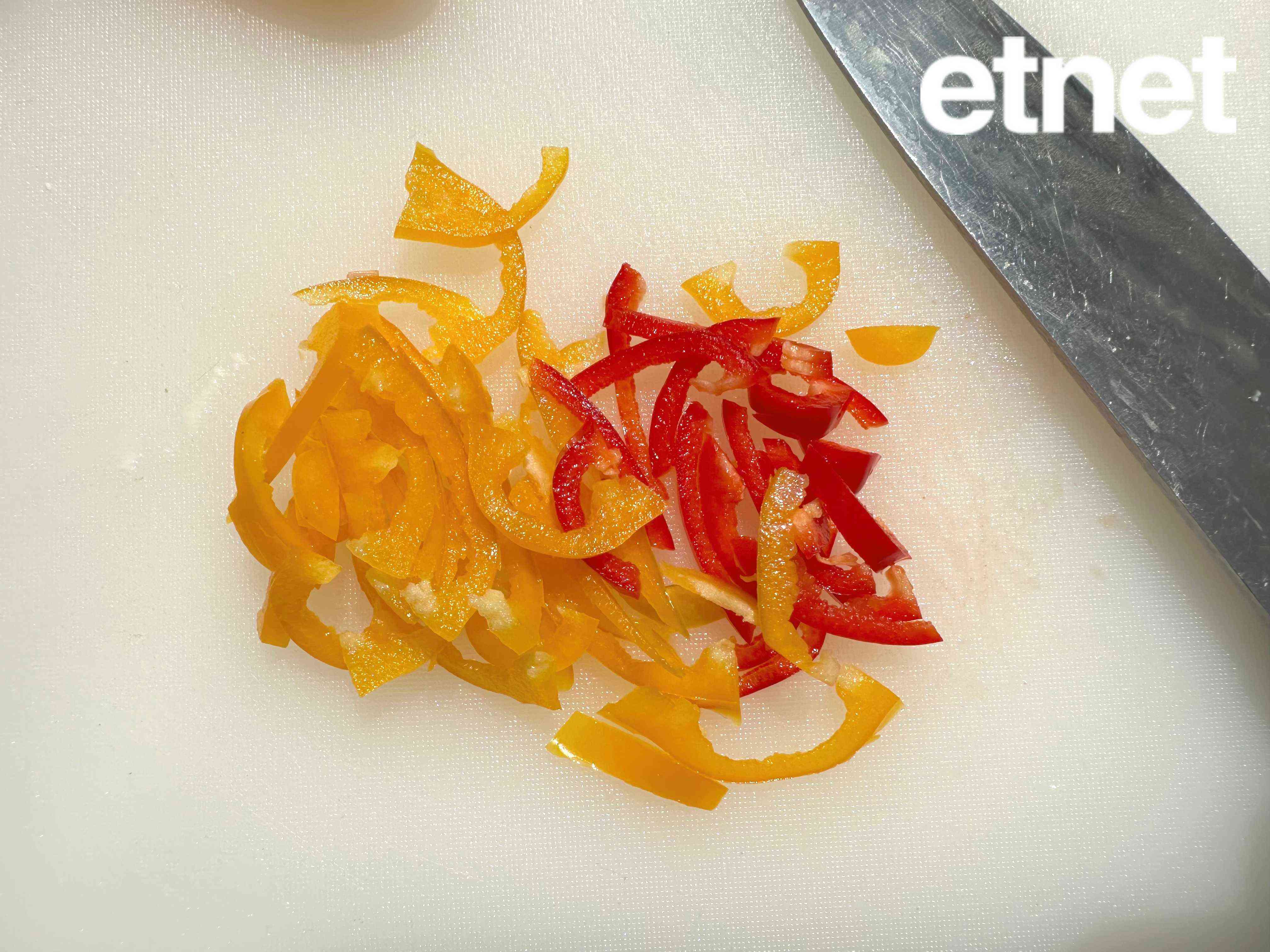 素食譜推薦：香荽甜椒煎豆腐塊  平凡豆腐的不平凡