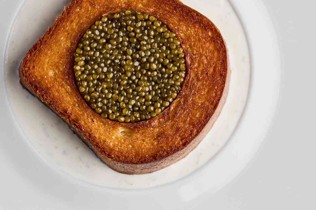 中環米芝蓮一星法國菜新主廚上任：魚子醬牛肉他他、棘刺龍蝦配北海道南瓜，沉浸式美食劇場！