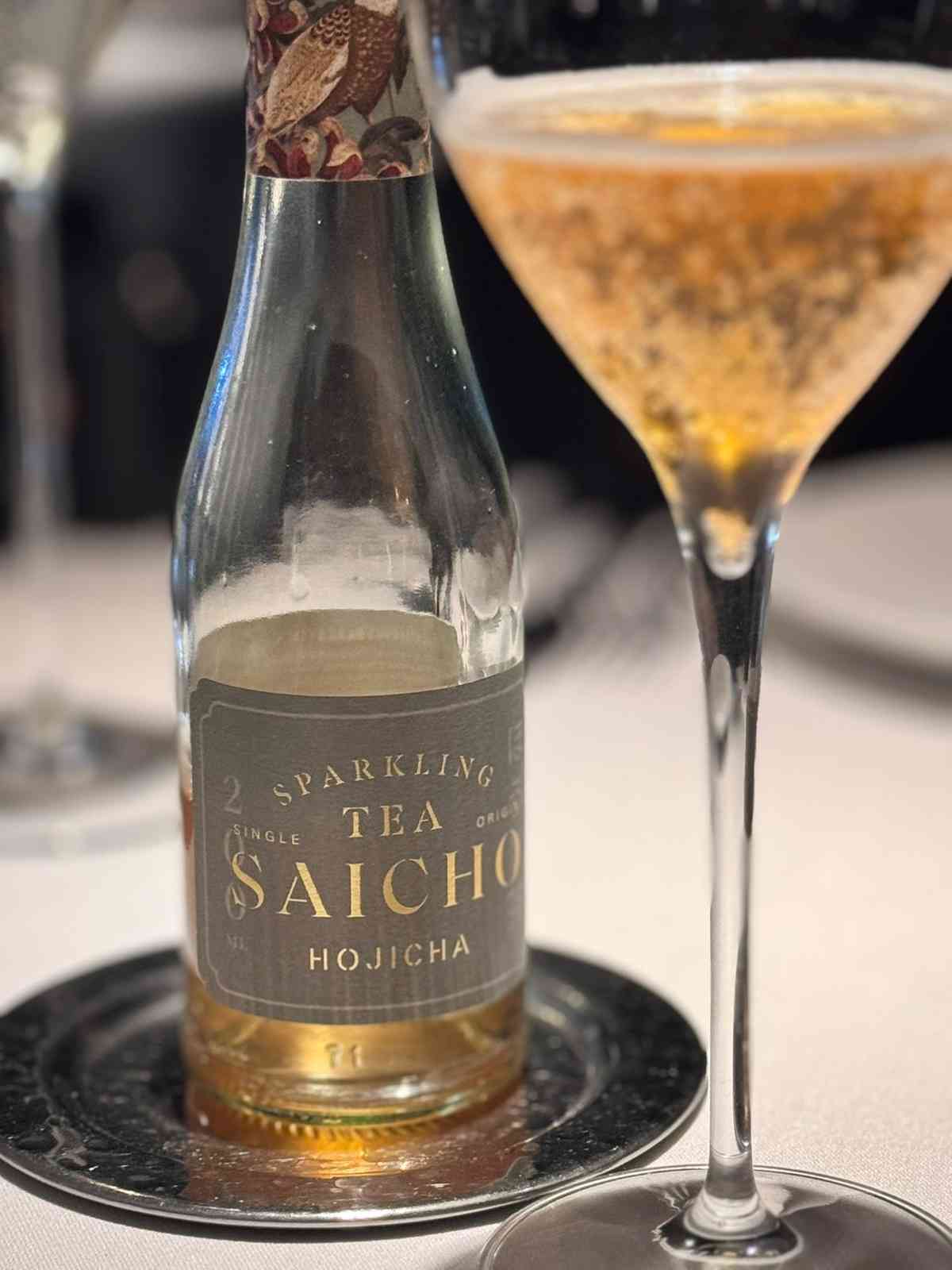 中環米芝蓮一星法國菜新主廚上任：魚子醬牛肉他他、棘刺龍蝦配北海道南瓜，沉浸式美食劇場！