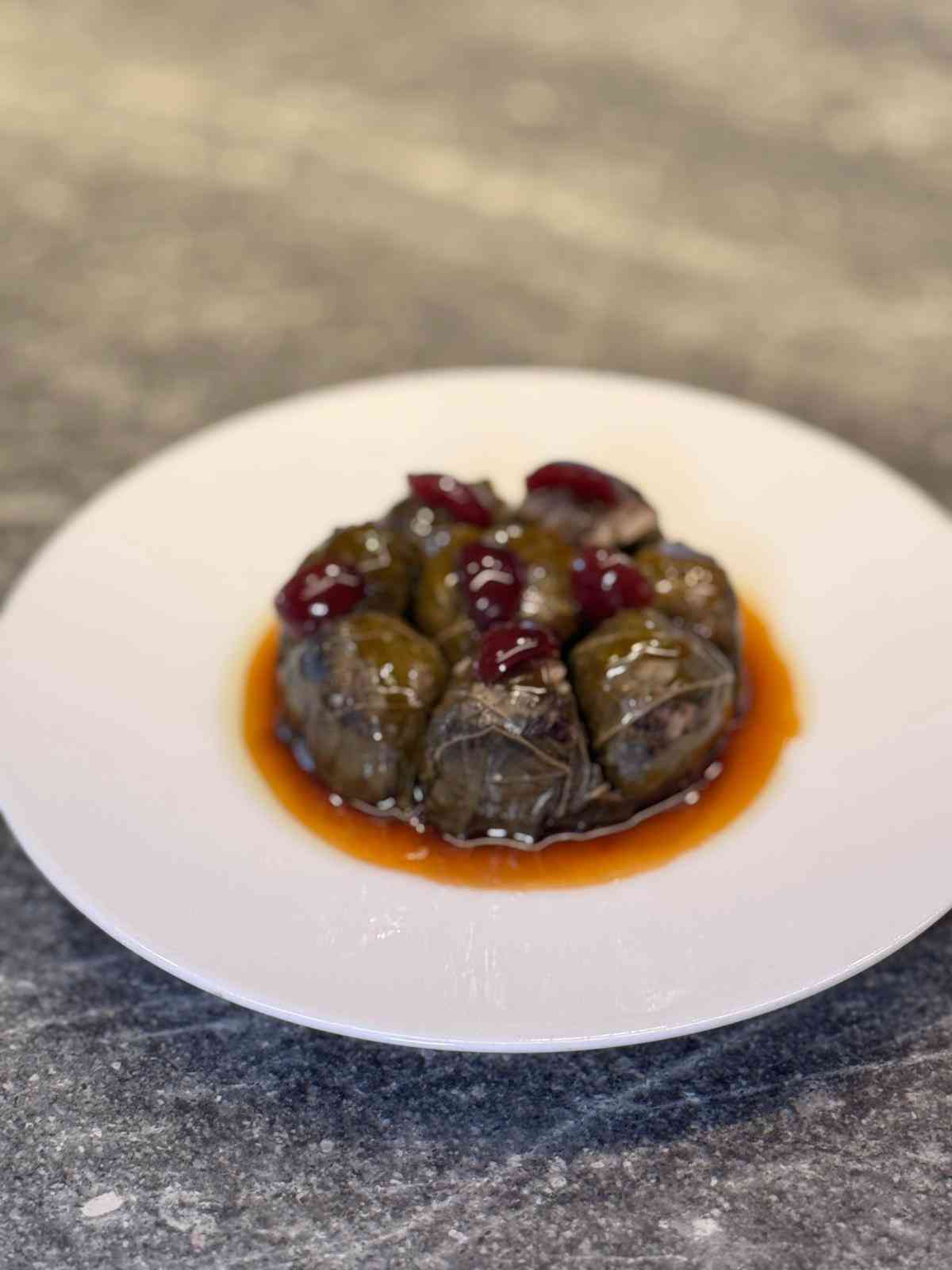 中環米芝蓮一星法國菜新主廚上任：魚子醬牛肉他他、棘刺龍蝦配北海道南瓜，沉浸式美食劇場！