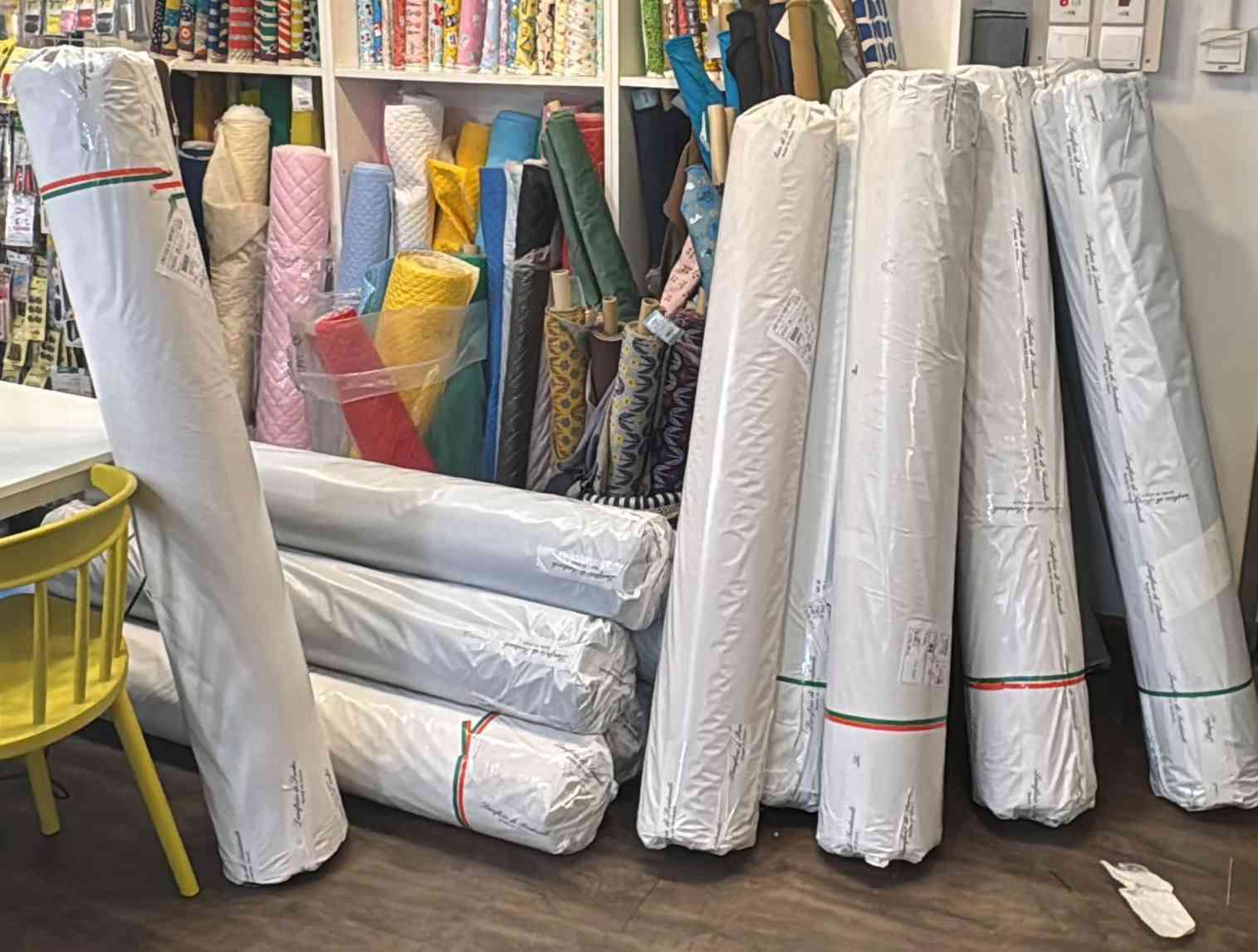 宏福苑大火｜車縫教室召集義工車窗簾，一日內完成逾100塊，供受影響家庭入住過渡性房屋之用