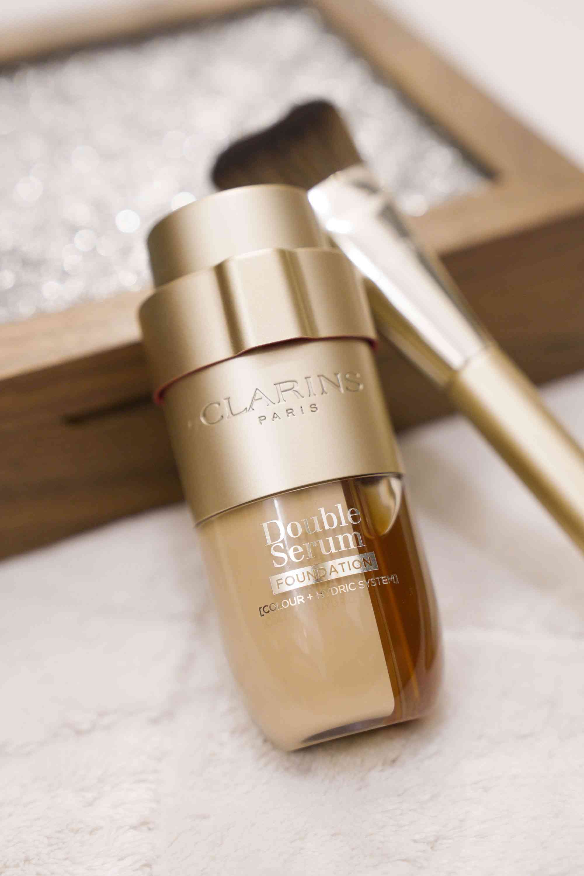 開箱 Clarins 全新雙精華粉底液：抗老、透亮、美肌！2：1黃金比例養膚超有感