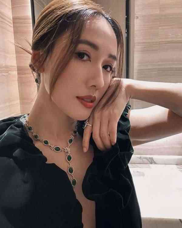 李施嬅︱45歲李施嬅白滑零皺紋　公開坐長途機護膚秘訣簡單6招養成水光肌