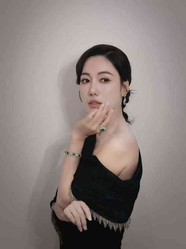 李施嬅︱45歲李施嬅白滑零皺紋　公開坐長途機護膚秘訣簡單6招養成水光肌
