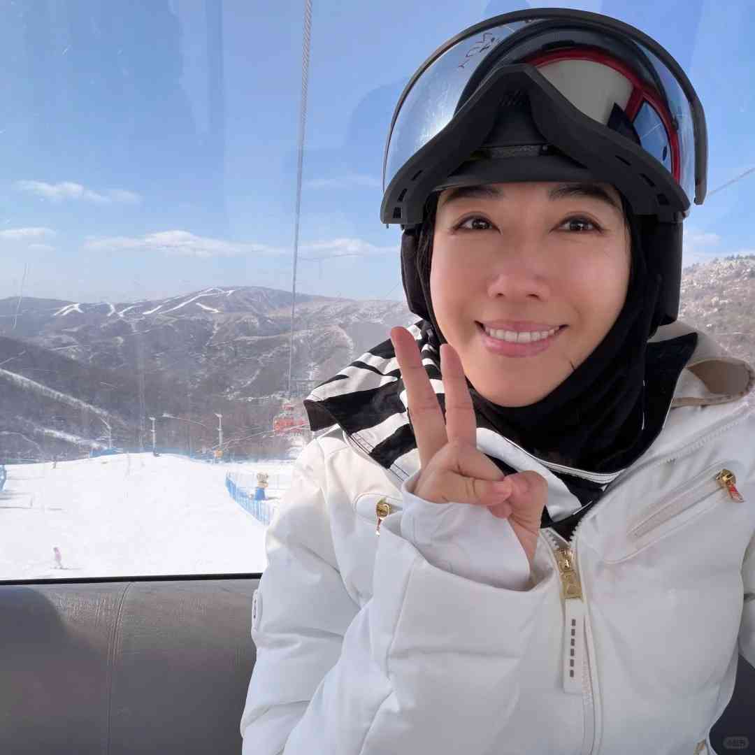 李施嬅︱45歲李施嬅白滑零皺紋　公開坐長途機護膚秘訣簡單6招養成水光肌