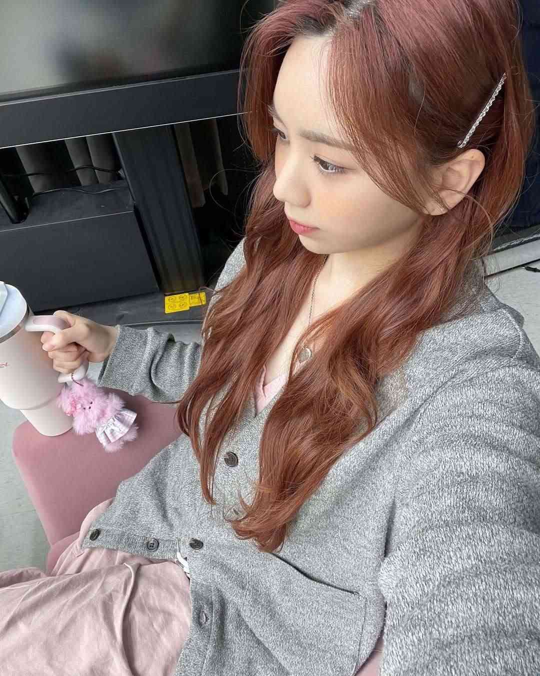 眼睛健康｜《母胎單身戀愛大作戰》爆紅27歲A0美女補習名師李陶　眼角膜嚴重受損恐失明