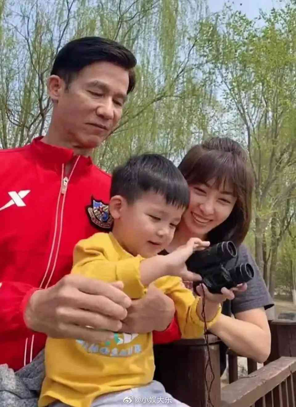 明星健康｜梁朝偉同期TVB前小生自爆被妻「家暴」臉帶傷上鏡　娶內地嫩妻育7歲罕病兒