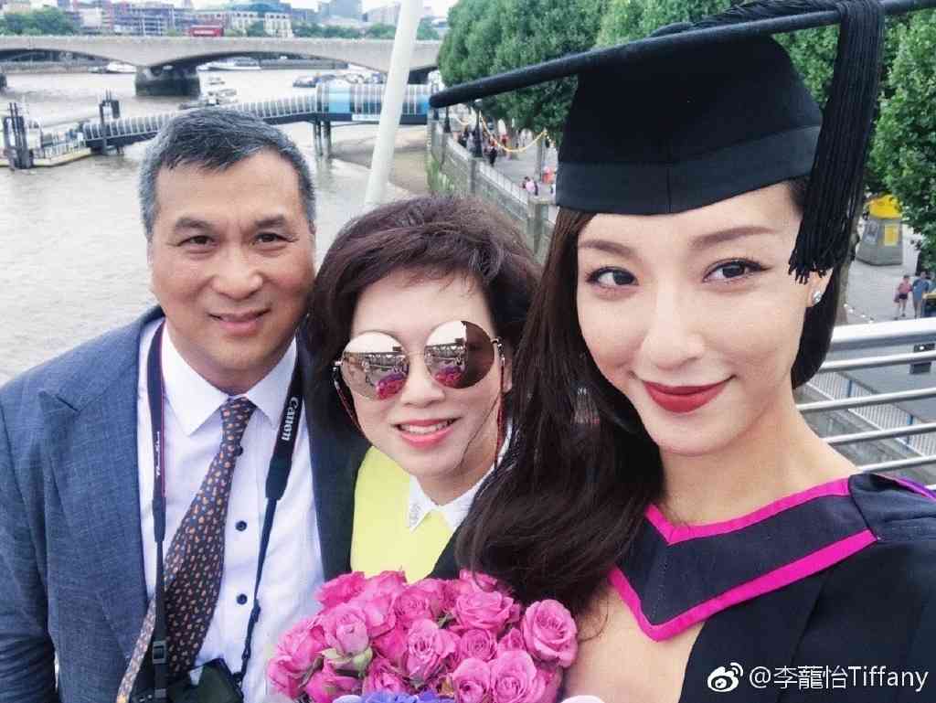 名人保養︱42歲李蘢怡退隱近20年近況曝光　火辣身材零走樣　曾自嘲「貼錯仔」讀碩士轉行