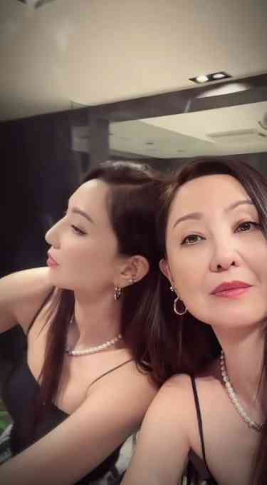凍齡女神丨曬新片眼袋下垂法令紋極深　44歲鄭希怡「斷崖式變老」 網民驚訝：撞樣伍詠薇