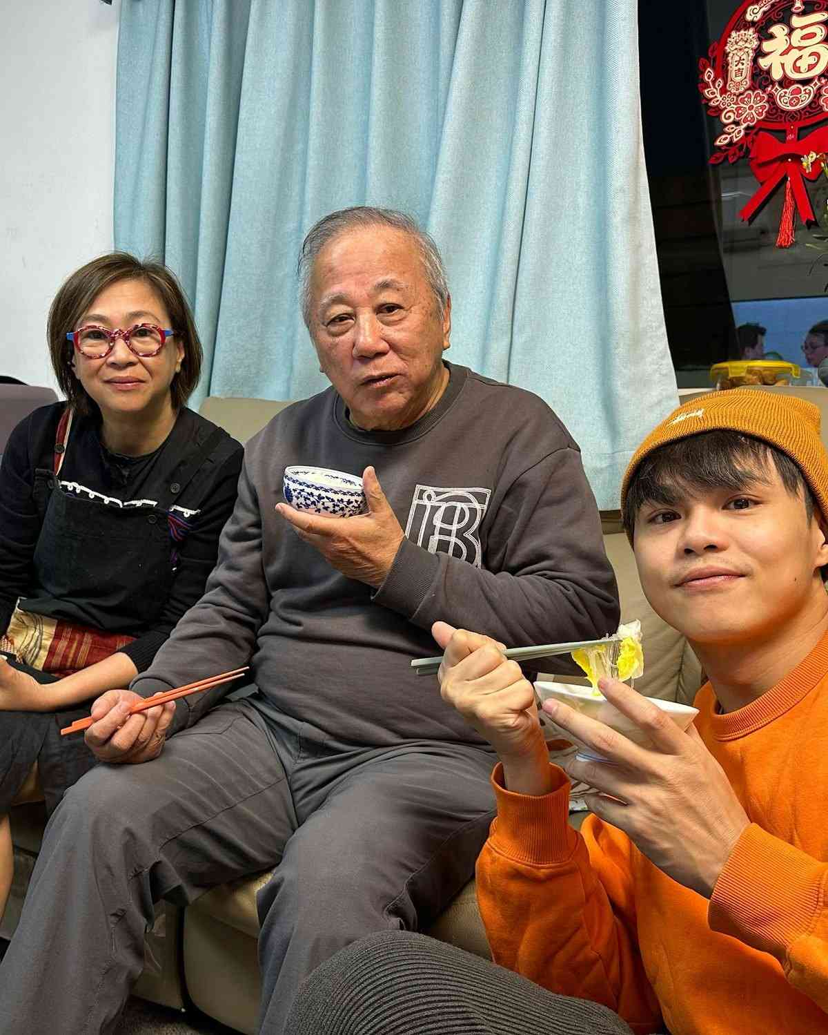 名人保養｜79歲視帝復出「離奇回春」 烈日下拍攝拒呻辛苦：錢唔係天跌落嚟　半退休曾現斷崖式衰老
