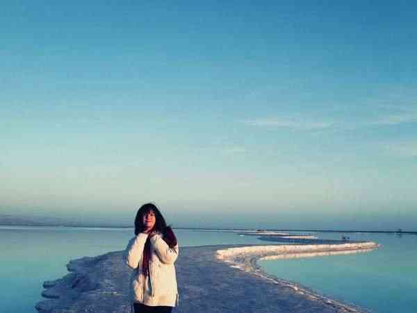 明星近況｜49歲趙薇被傳患胃癌離世現身闢謠近況罕曝光 帖文一句話似暗藏玄機