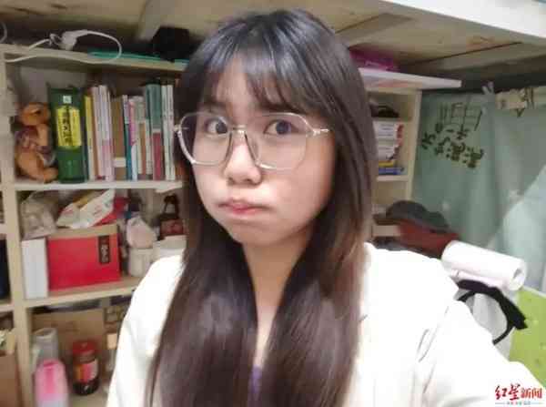 直腸癌丨邊照顧末期乳癌母邊備試　24歲孝順女剛考上研究生驚患末期直腸癌