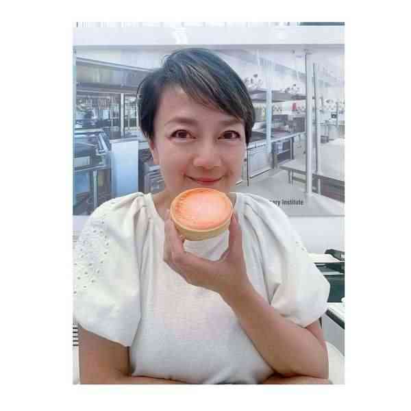 楊婉儀｜「落難港姐冠軍」 曾傳變賣后冠代夫還債 　56歲楊婉儀突然回春皮膚緊緻與愛女同框似姊妹
