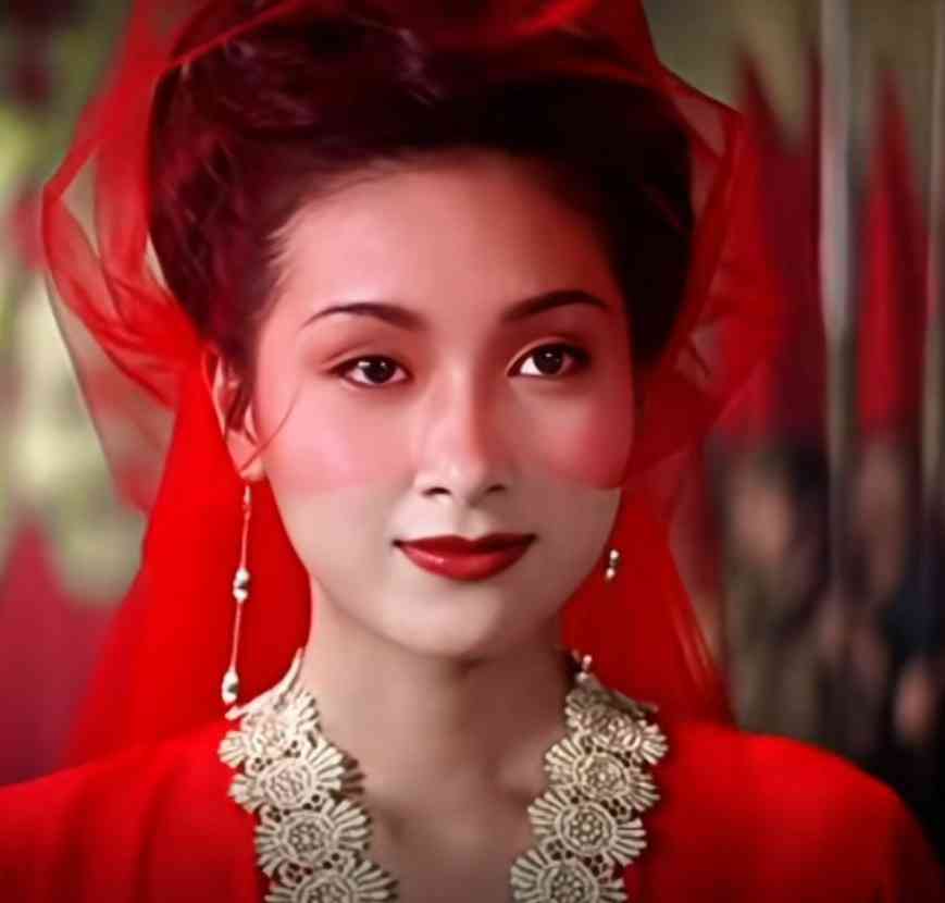 凍齡女神丨51歲「最美亞姐」被質疑整容 楊恭如反擊力證純天然 曾與上海首富傳緋聞被元配怒摑 凍齡女神丨51歲「最美亞姐」被質疑整容 楊恭如反擊力證純天然 曾與上海首富傳緋聞被元配怒摑