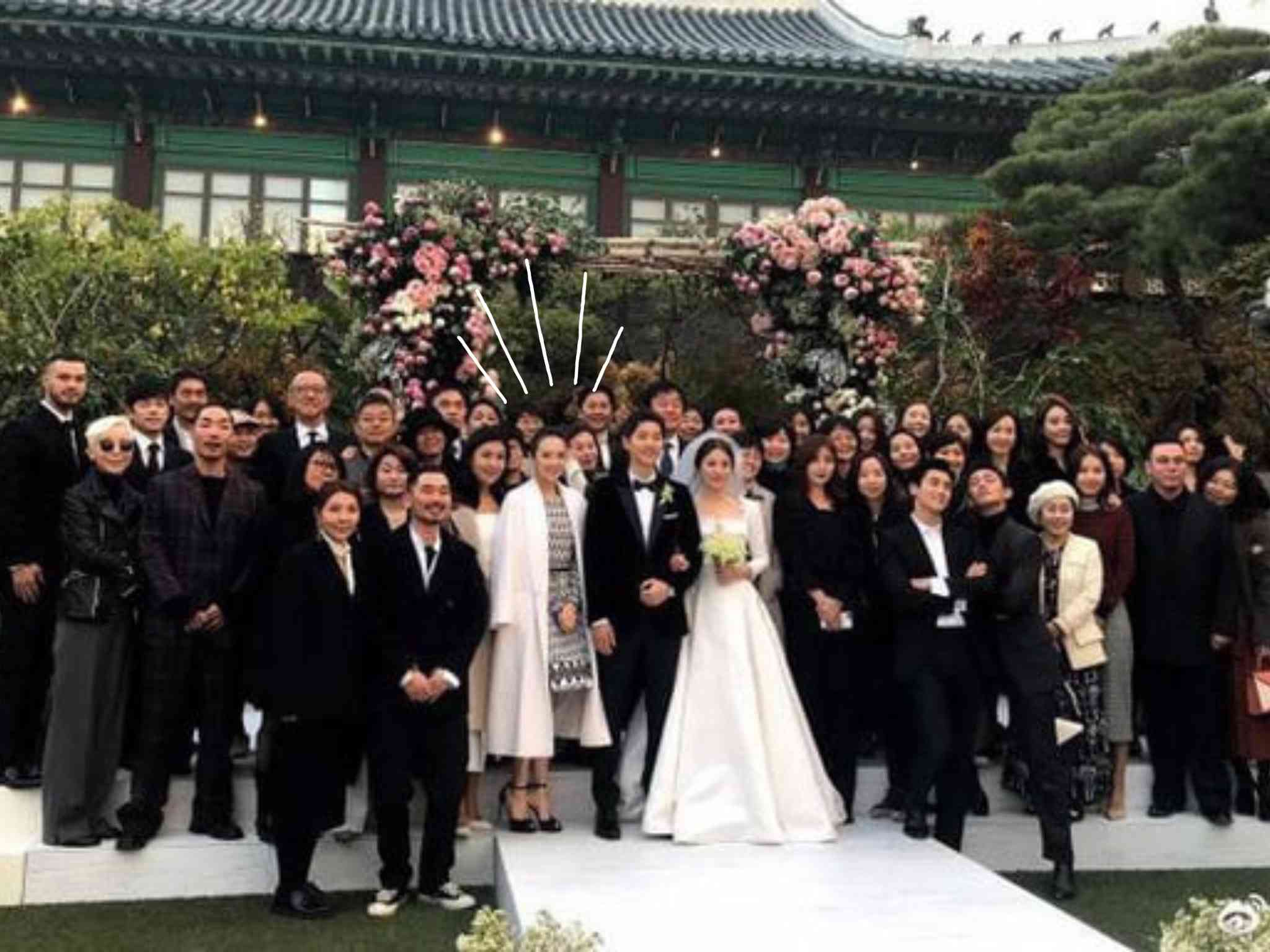 出席婚禮穿搭指南 │ 賓客造型2大原則：切忌喧賓奪主搶走新人風采，留意OTP因素