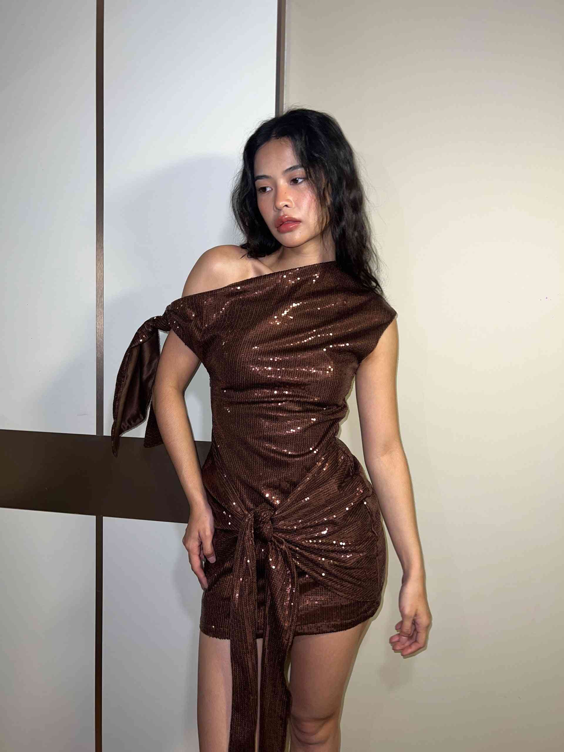 出席婚禮穿搭指南 │ 賓客造型2大原則：切忌喧賓奪主搶走新人風采，留意OTP因素