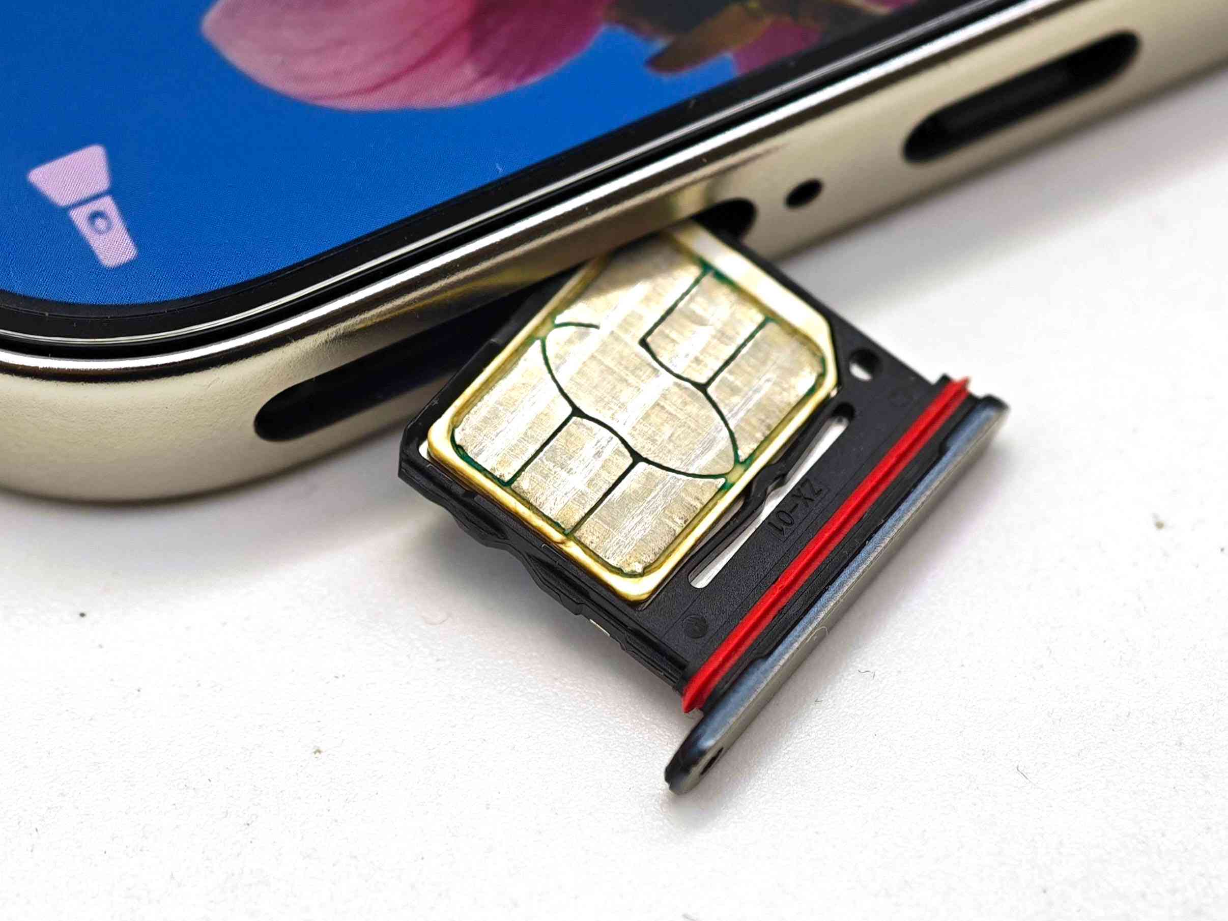 Huawei nova 15 Max| 8,500mAh巨鯨電池,超強影音續航力及防摔機身 Huawei nova 15 Max| 8,500mAh巨鯨電池,超強影音續航力及防摔機身