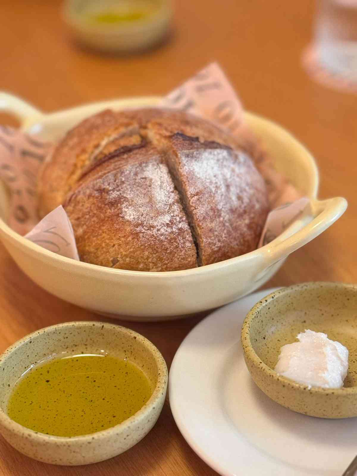 中環歌賦街全新隱世意大利餐廳！秘傳香煎麵包屑羊排、自家手造意粉，來自Tuscia的鄉土風味！