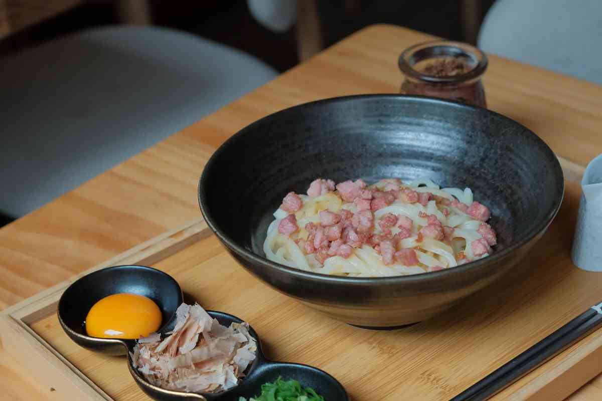 中環芝士主題餐廳高性價比午餐！牛頰肉芝士丼飯、法式濃香小奶凍，午後Cheesy快活時光！