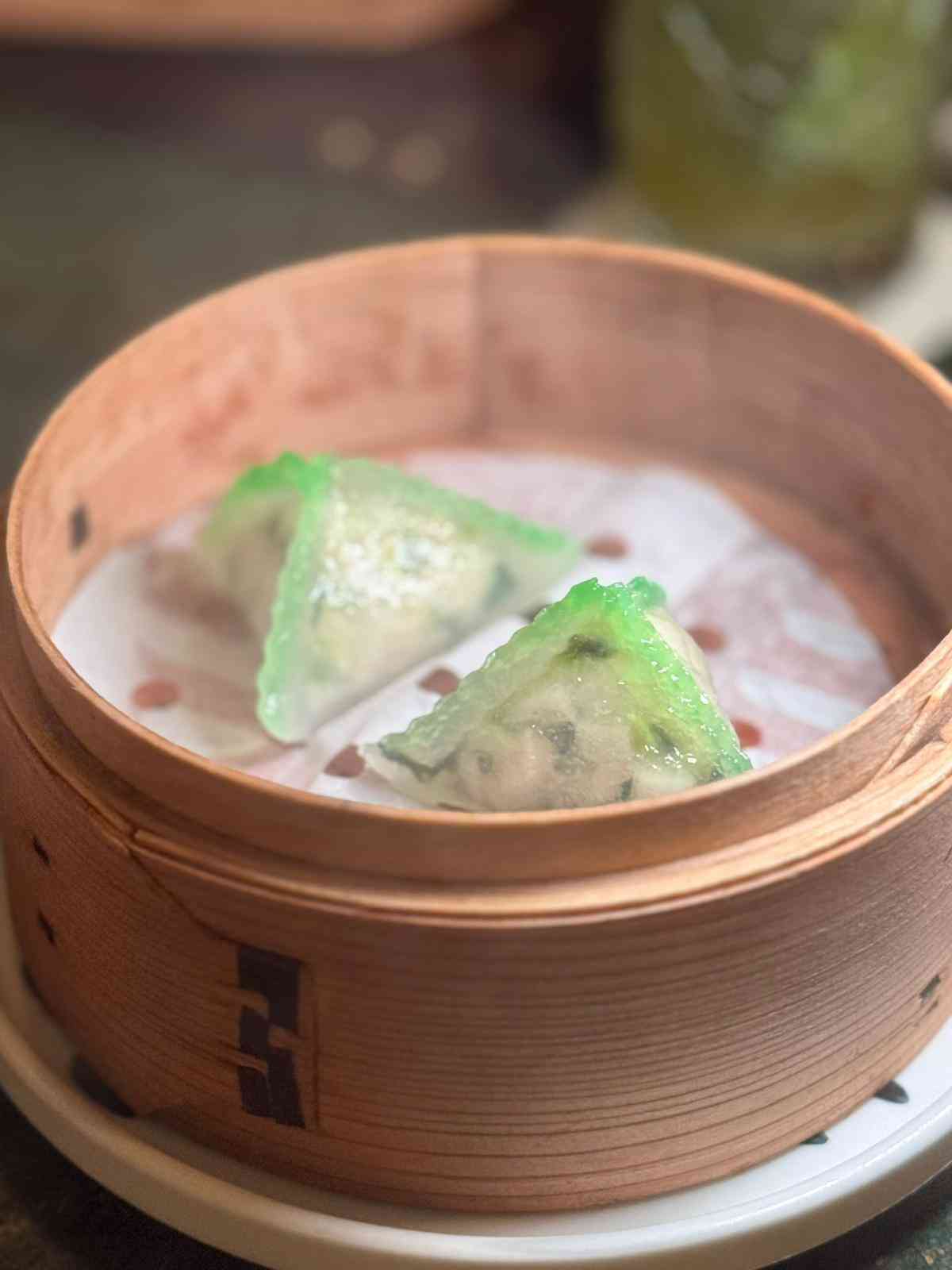 中環米芝蓮一星粵菜食府設樓上樓!魚籽澳洲帶子燒賣、鑊氣X.O.醬小炒王,傳承粵菜經典 中環米芝蓮一星粵菜食府設樓上樓!魚籽澳洲帶子燒賣、鑊氣X.O.醬小炒王,傳承粵菜經典