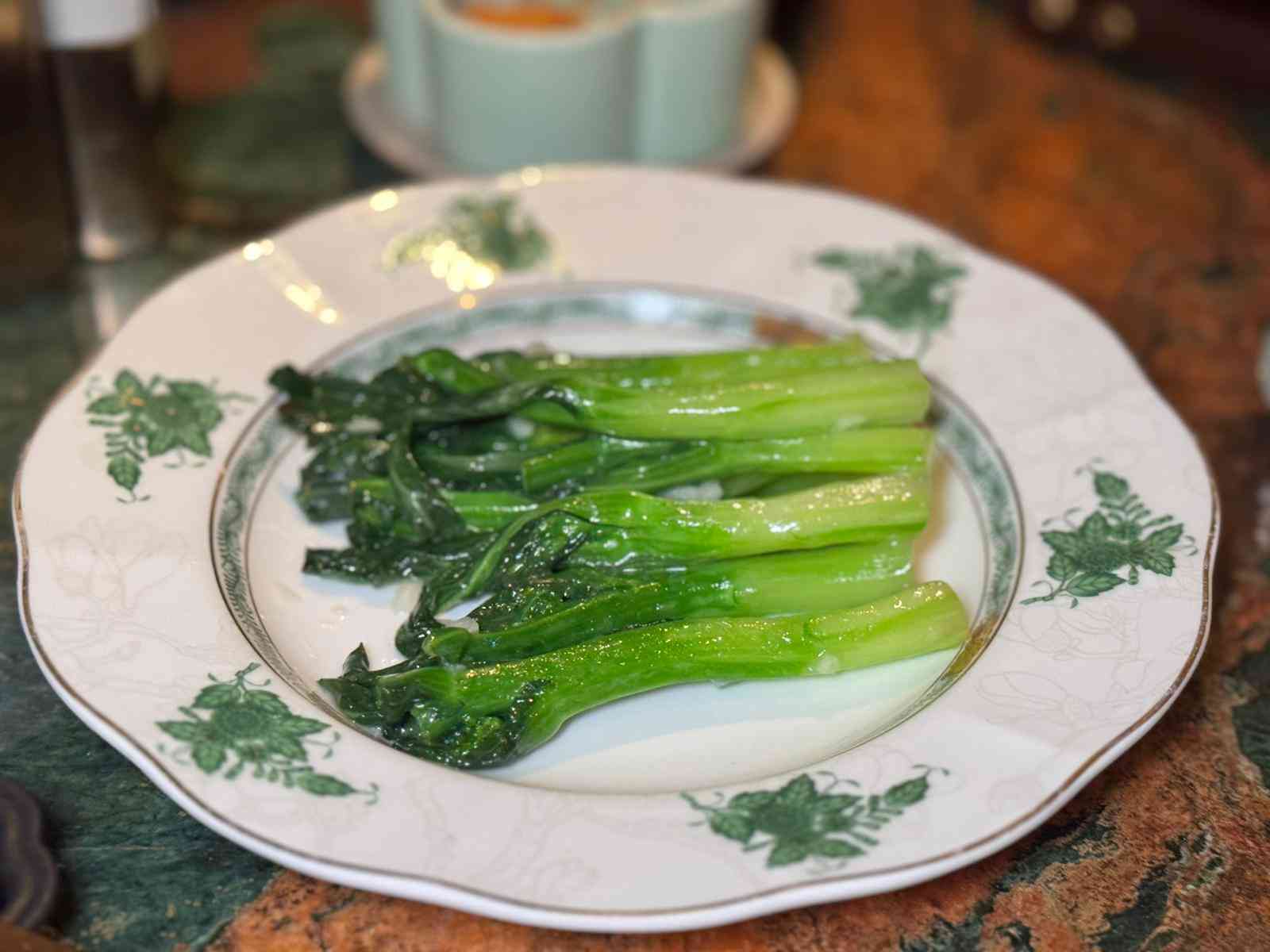中環米芝蓮一星粵菜食府設樓上樓!魚籽澳洲帶子燒賣、鑊氣X.O.醬小炒王,傳承粵菜經典 中環米芝蓮一星粵菜食府設樓上樓!魚籽澳洲帶子燒賣、鑊氣X.O.醬小炒王,傳承粵菜經典