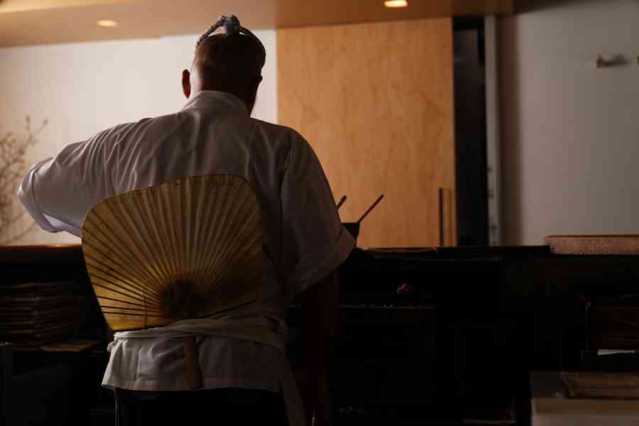 中環日本「燒鳥道」傳奇弟子坐鎮：紀州備長炭＋本地三黃雞、一串一味、人生必食金黃濃厚雞湯配薑香雞飯！