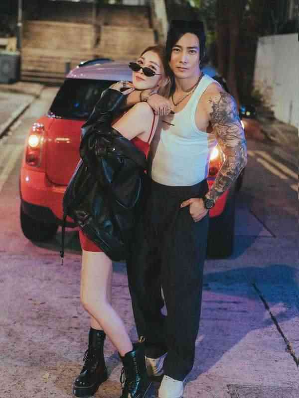 凍齡女神丨42歲失婚女神孖爆肌男慶生超凍齡　自爆有小鮮肉追求恨上《女神配對計劃2》公開徵愛：年滿18歲便可！