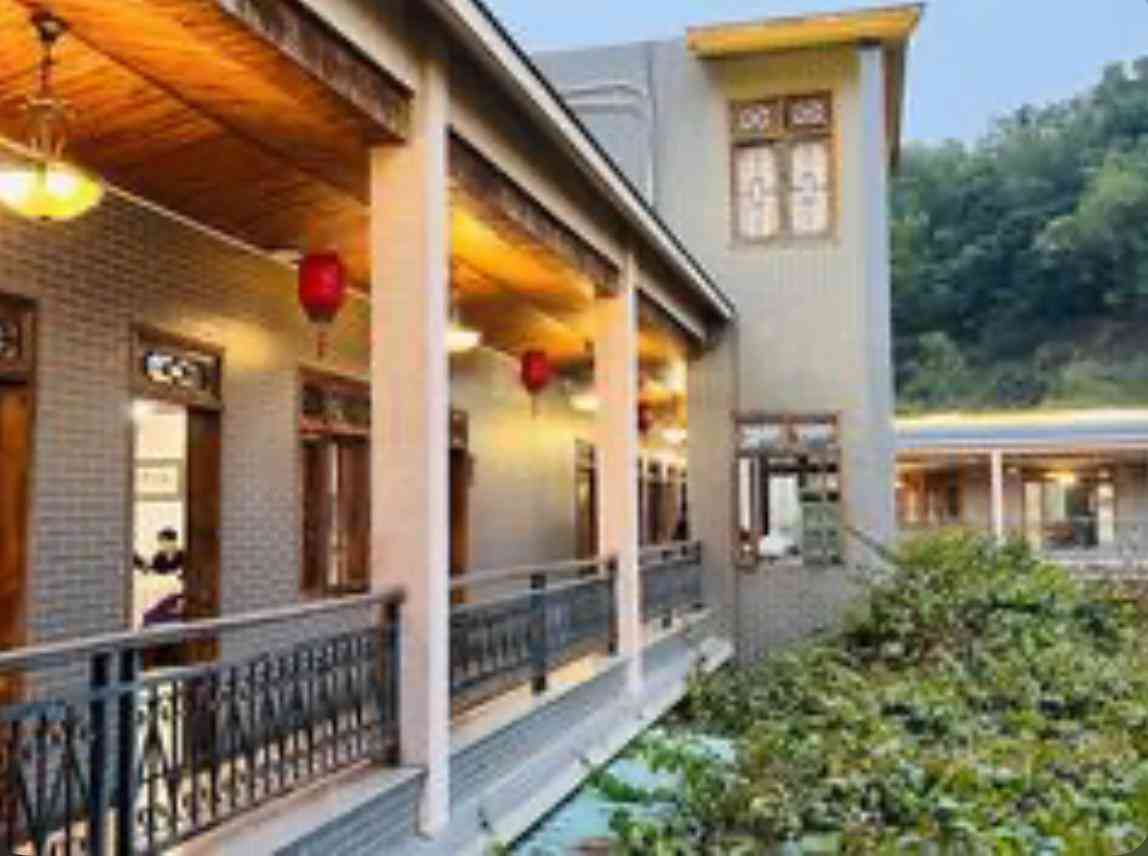 中山、順德大食遊：初嘗「軍魚刺身」，肉質紮實！印象最深香港吃不到「朝鮮蚌拼頭菜蒸沙蟲」