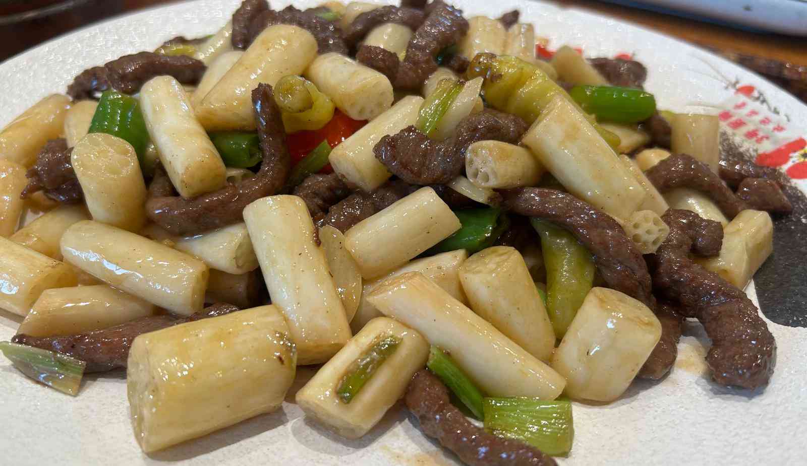 中山、順德大食遊：初嘗「軍魚刺身」，肉質紮實！印象最深香港吃不到「朝鮮蚌拼頭菜蒸沙蟲」