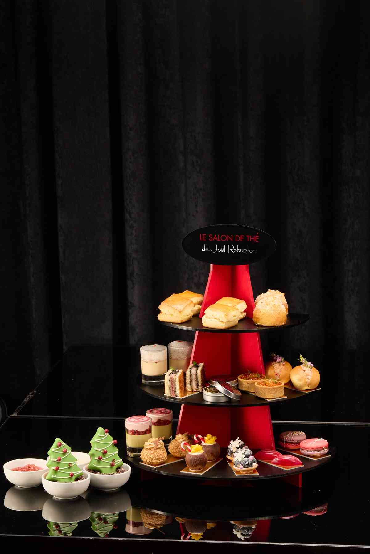 米芝蓮三星法國餐廳回歸重現經典!奢華極致魚子醬龍蝦果凍、招牌慢煮法式頂級牛肉及鴨肝,聖誕華麗預告! 米芝蓮三星法國餐廳回歸重現經典!奢華極致魚子醬龍蝦果凍、招牌慢煮法式頂級牛肉及鴨肝,聖誕華麗預告!