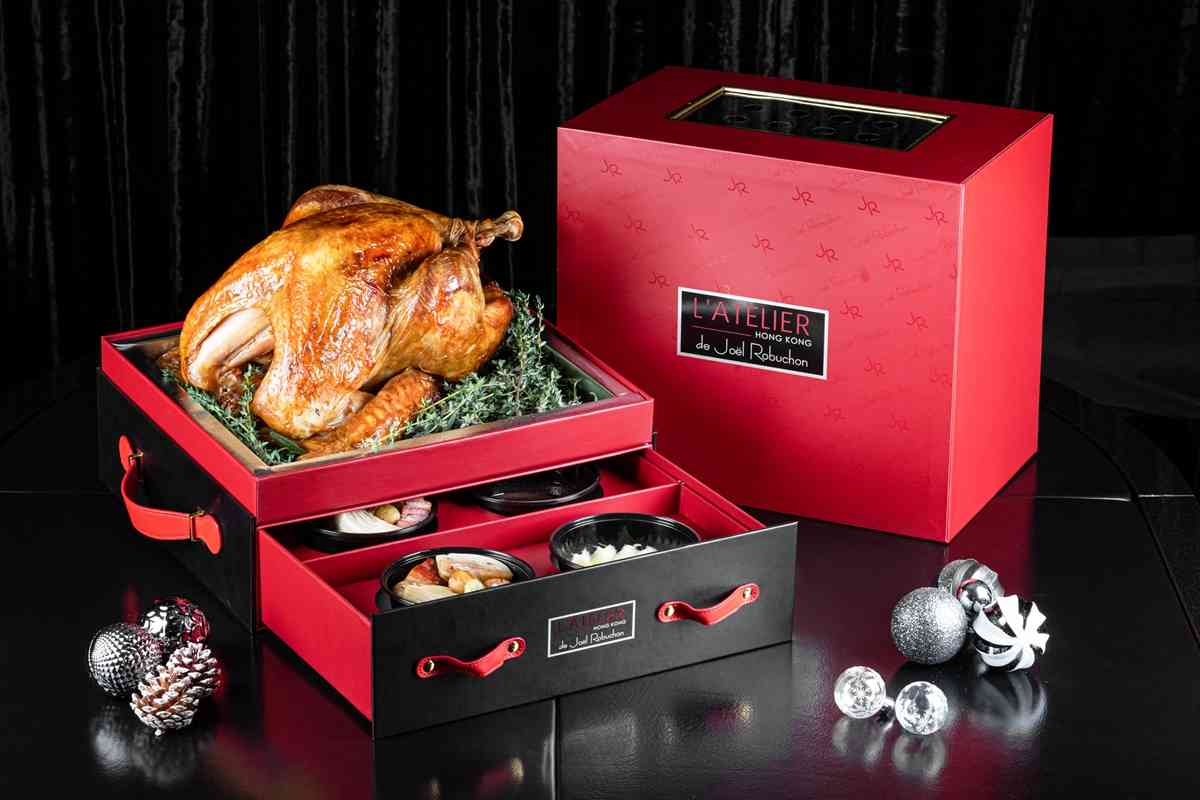 米芝蓮三星法國餐廳回歸重現經典!奢華極致魚子醬龍蝦果凍、招牌慢煮法式頂級牛肉及鴨肝,聖誕華麗預告! 米芝蓮三星法國餐廳回歸重現經典!奢華極致魚子醬龍蝦果凍、招牌慢煮法式頂級牛肉及鴨肝,聖誕華麗預告!