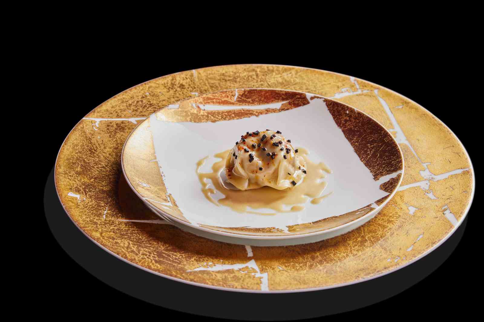 米芝蓮三星法國餐廳回歸重現經典!奢華極致魚子醬龍蝦果凍、招牌慢煮法式頂級牛肉及鴨肝,聖誕華麗預告! 米芝蓮三星法國餐廳回歸重現經典!奢華極致魚子醬龍蝦果凍、招牌慢煮法式頂級牛肉及鴨肝,聖誕華麗預告!