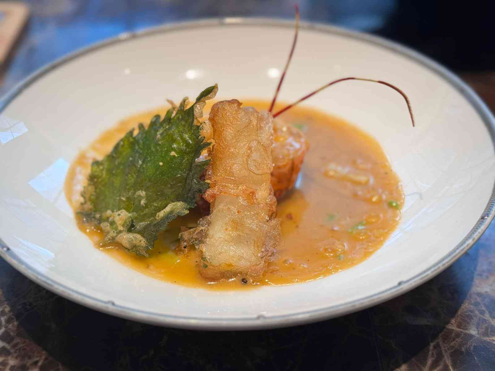 灣仔粵菜名廚創新演繹傳統底蘊！魚子醬脆皮花膠乾貝、乾燒遼參鮑汁脆米甜豆仁、野生紅菇炖鮮鮑雞湯
