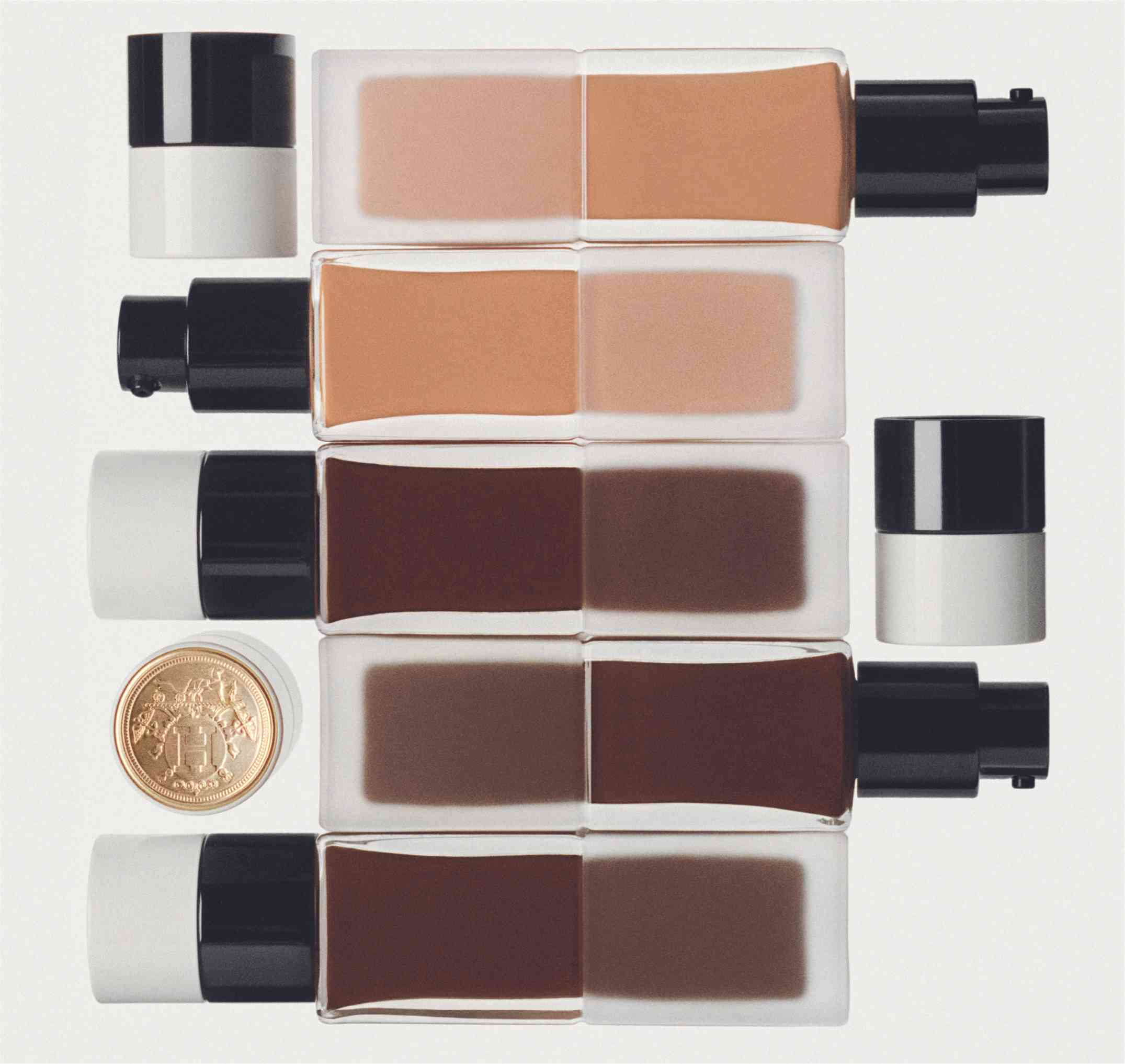 Hermès 首推粉底系列Plein Air:奢侈品牌能否在飽和的美妝市場中突圍? Hermès 首推粉底系列Plein Air:奢侈品牌能否在飽和的美妝市場中突圍?