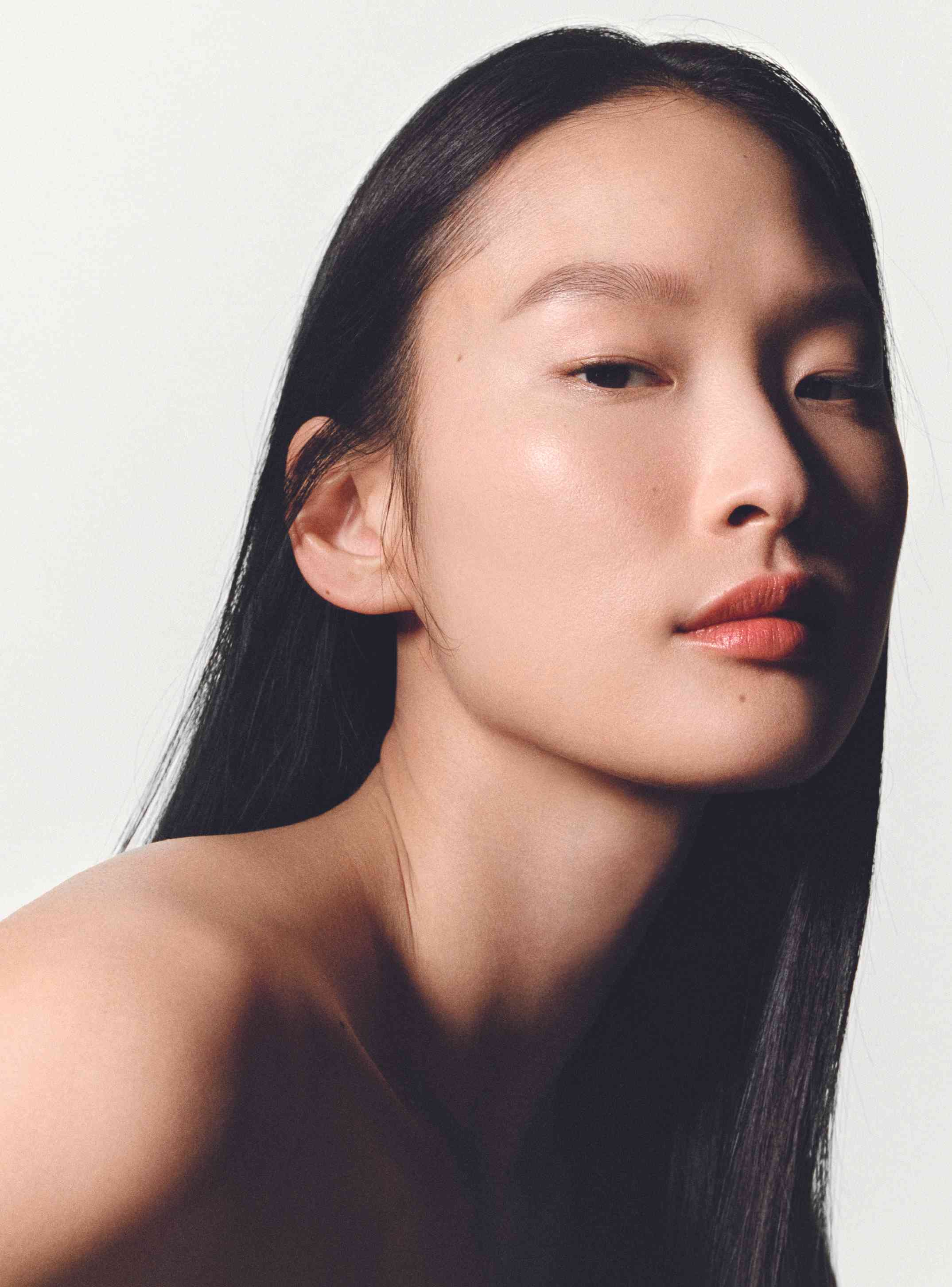 Hermès 首推粉底系列Plein Air:奢侈品牌能否在飽和的美妝市場中突圍? Hermès 首推粉底系列Plein Air:奢侈品牌能否在飽和的美妝市場中突圍?